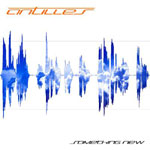 Antilles-yhtyeen albumin "Something New" etukannessa valkoista taustaa vasten sinisiksi värjättyjä raitoja, jotka ovat korkeita ja matalia. Kuvan vasemmassa yläkulmassa yhtyeen logo kellertävällä värillä ja futuristisella fontilla. Oikeassa alaku