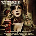 "Extreme Clubhits Vol. 12" -kiekon etukannessa lauma naisia, joista osa irvistelee ja huutaa toisilleen, mutta keskimmäinen on tyynenä ja katselee kulmiensa alta sivulle. Vasemmassa yläkulmassa valkoisella värillä lukee kokoelman nimi. Alaosassa kesk