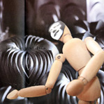 Light In Your Lifen albumin "Light In Your Life" etukannessa näkyy ihmistä muistuttava nukke, jolla hymyilevä naamari kasvoilla. Kuvan taustalla jonkinlaisia abstrakteja pömpeleitä, jotka heijastavat valkoista valoa ja jotka ovat tummanruskeita väri