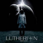 "Kosmogenesis"-albumin kannessa näkyy kaapuun pukeutunut ihmishahmo pimeässä huoneessa, jonka taustalla elottomien planeettojen sirpit hohtavat valkoisina. Kuvan alaosassa näkyy vaalealla värillä sana Lutherion.