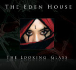 "The Looking Glass" -EP:n etukannessa näkyy lähes tyystin musta kansigrafiikka, jonka keskellä pienen laatikon sisällä punaiseen rättiin naamansa kietonut mies, tai nainen, jolla mustat silmänympärykset. Kuvan yläosaan kirjoitettu The Eden Housen