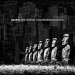 Harmaasävyinen maalaus tai valokuva "The Easter Island Phenomenon" -albumin etukannessa. Kuvassa näkyy vieretysten Pääsiäissaaren suuret patsaat harmaata taustaa vasten.