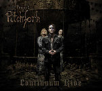 Project Pitchforkin "Continuum Ride" -albumin etukannessa näkyy valokuva kolmesta mieshenkilöstä, jotka seisovat lähes suorassa jonossa tummaa, likaista seinää vasten.