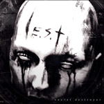 Eyes Shut Tightin harmaasävyinen piirros kaljun ihmisen kallosta, jonka silmien ympärillä mustat meikit valuneet poskille. Otsassa kirjaimet E.S.T. ja kuvan oikeassa alakulmassa pientä pränttiä valkoisella.