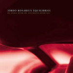 "Do Angels Never Cry and Heaven Never Fall?" -MCD:n etukannessa punainen tausta ja sen vasemmassa yläkulmassa lukee yhtyeen sekä levyn nimi valkoisella värillä.