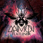 "Flatliner"-albumin etukannessa näkyy mustia symboleita ja kirjaimia, joiden taustalla violettia ja mustaa väriä.