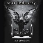 Star Industry -bändin "Last Crusades" -albumin kansitaide. Kuvassa näkyy harmaa hahmo, jolla on höyhensiivet selässään. Hahmo näyttää siltä kuin se olisi lukittu jonkinlaiseen metallista rakennettuun ansaan.