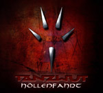 Verenpunainen tausta, joka varjostettu reunoilta, ja jonka keskellä rautaisia piikkejä viisi kappaletta.