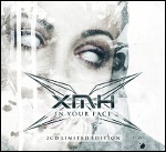 Valkoinen tausta, jota vasten ihmisen kasvojen lähikuva. Ihmisen silmät ovat täysin valkoiset