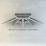 Vaaleanharmaa tausta, jota vasten Ruined Conflictin abstrakti ja futuristinen logo.