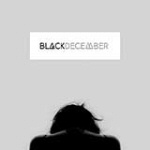 Vaaleanharmaata taustaa vasten valokuva tai piirros päästä, joka kyyryssä.