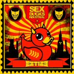 Sarjakuvamainen ja punakeltaista postimerkkiä muistuttava "Sex, Ducks & Industrial" -albumin kansitaide, jonka alaosassa Ext!ze-yhtyeen logo keltaisella.