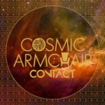 Kellertävä ja punertava rinkula, jonka sisällä Cosmic Armchairin logo ja sen alla futuristiseen tyyliin "Contact"-albumin nimi.