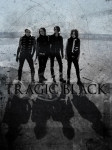 Neljä Tragic Black -bändin jäsentä seisoo kylmänsinisessä maastossa. Miehillä yllään pääsääntöisesti mustat vaatteet. Heidän edessään mustat varjot. Miesten jalkojen juuressa näkyy bändin logo.
