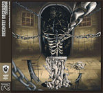 Recently Deceasedin 'Cellardoor'-albumin kansikuva, jossa näkyy tietokoneella tai piirtämällä luotu kellarimainen luola, jossa ketjujen päähän köytetty luuranko seisoo.