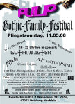 Gothic-Family-Festivalin flaijeri, jossa näkyy paljon pientä pränttiä mustalla värillä vaaleansinistä taustaa vasten. Yläosassa violetilla värillä ja kahden piiretyn käsivarren välissä sana "Pulp" versaalilla.