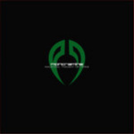 Mono-Amine -bändin tummanpuhuva ja hyvin pelkistetty albumin "Industrial Thought Patterns" kansitaide. Kuvaa hallitsee musta pohjaväri, jonka päälle keskellä kuvaa vihreä abstrakti logo ja sen päällä valkoisella pientä suttutekstiä.