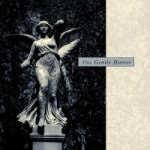 Goottibändi This Gentle Horrorin ensimmäisen albumin, nimeltään "This Gentle Horror", kansikuva. Kvuassa näkyy harmaasävyinen patsas naishahmosta, jolla siivet. Nainen on valettu raudasta tai vuoltu kivestä.